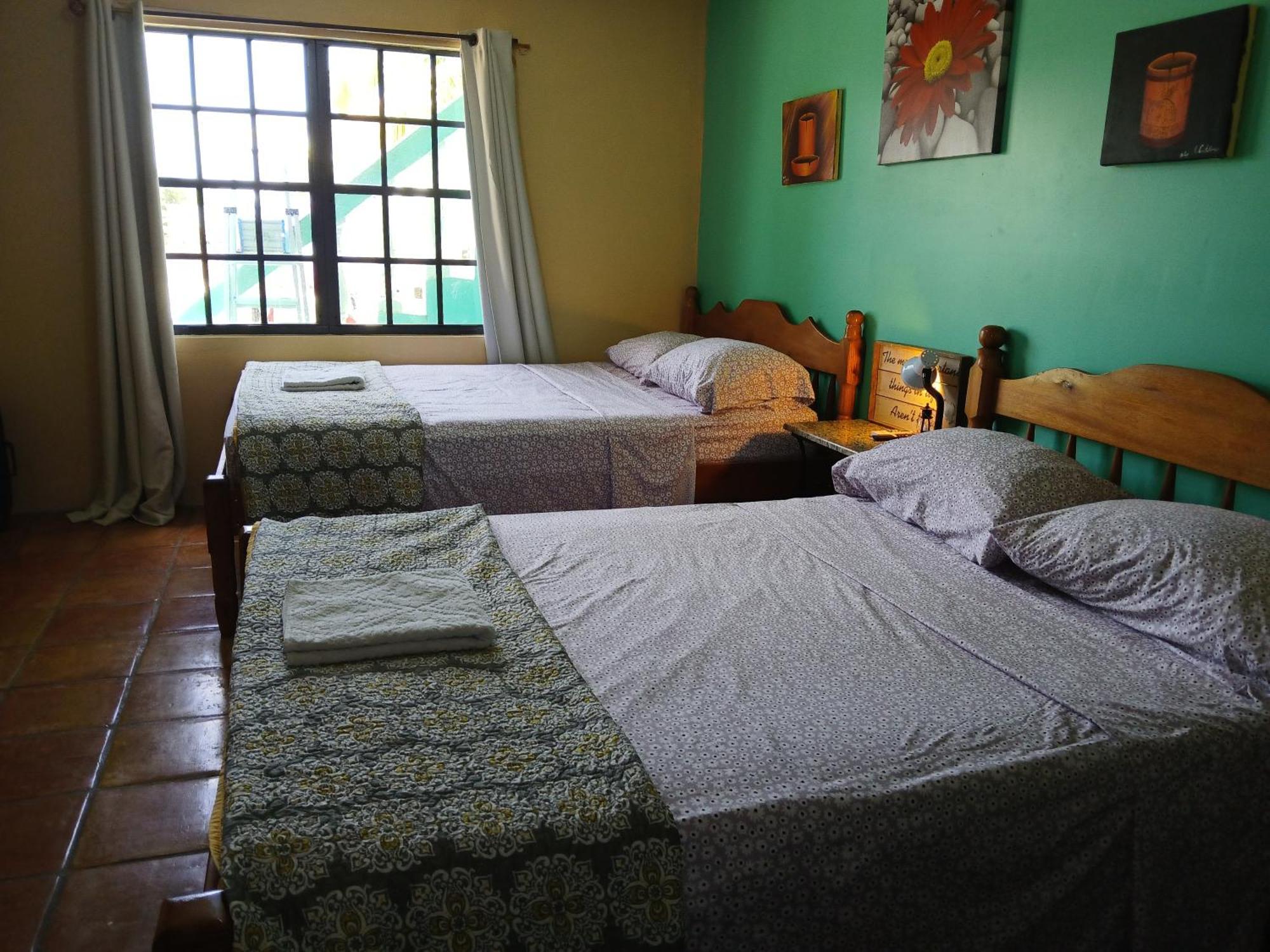 Bamboleo Inn Ladyville Dış mekan fotoğraf